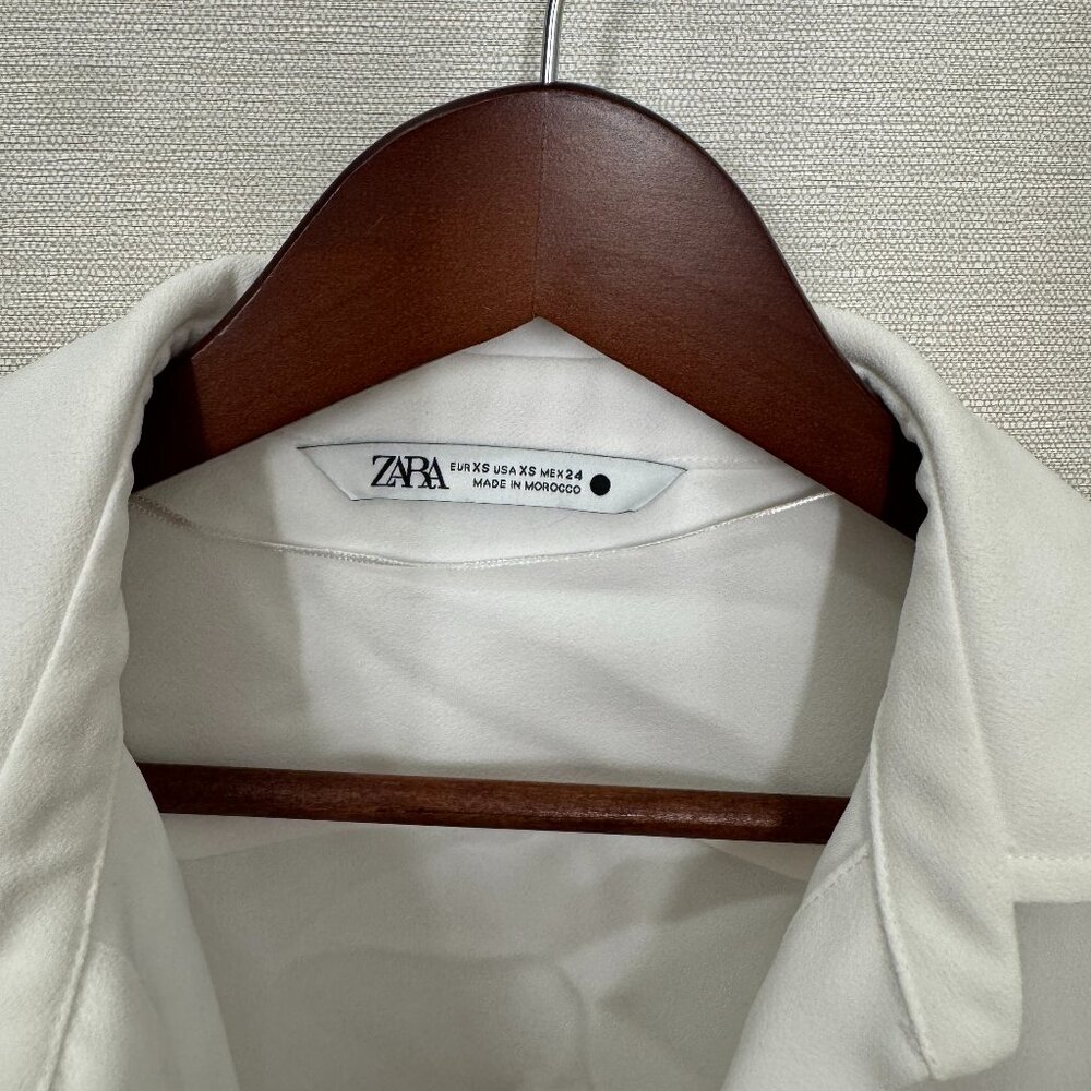 Zara Collared Top - Picture 2 of 2